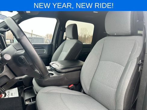 Used 2023 RAM 2500 Big Horn w/ Level 1 Equipment Group image 16