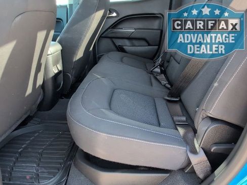 Used 2022 Chevrolet Colorado LT w/ LT Convenience Package image 7