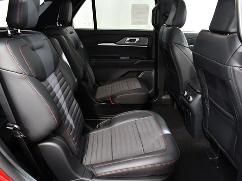 New 2026 Ford Explorer ST-Line AWD/4WD image 19