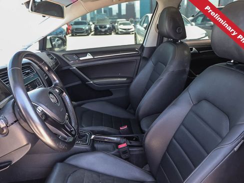 Used 2017 Volkswagen Golf SportWagen FWD image 11