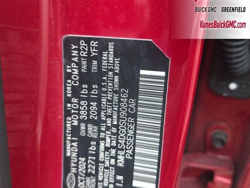 Used 2025 Hyundai Elantra SEL image 20