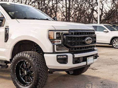 Used 2020 Ford F350 Lariat image 4
