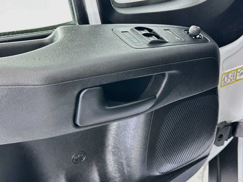 Used 2025 RAM ProMaster 2500 w/ Convenience Group FWD image 20
