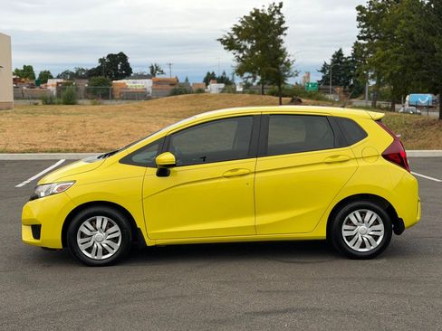 Used 2017 Honda Fit LX image 6