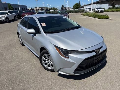Used 2024 Toyota Corolla LE FWD image 3