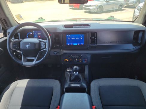 Used 2022 Ford Bronco Big Bend w/ Sasquatch Package AWD/4WD image 11
