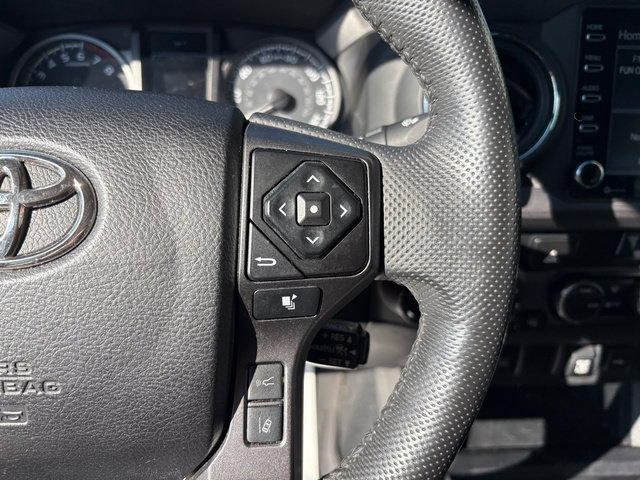 Used 2022 Toyota Tacoma TRD Sport AWD/4WD image 23