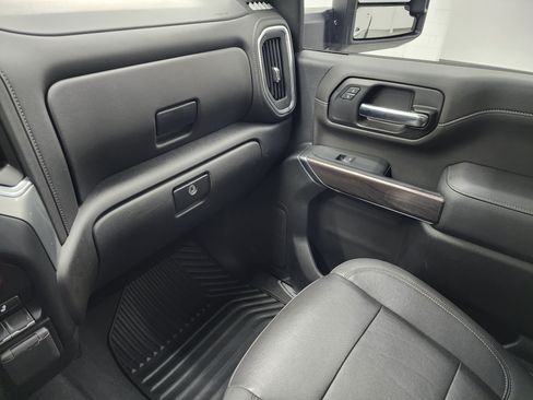 Used 2023 Chevrolet Silverado 3500 LTZ w/ Gooseneck/5TH Wheel Package AWD/4WD image 12