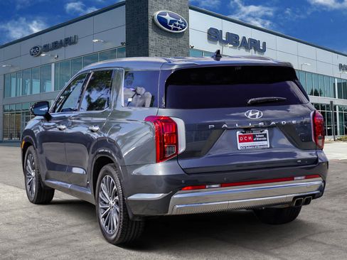 Used 2023 Hyundai Palisade Calligraphy image 6
