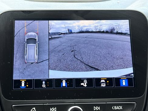 Used 2023 Chevrolet Equinox RS w/ RS Leather Package image 32