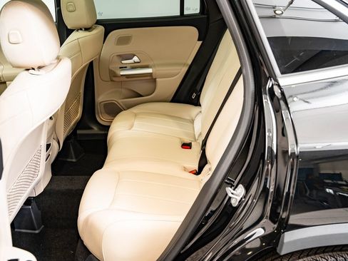 New 2026 Mercedes-Benz GLA 250 4MATIC image 43
