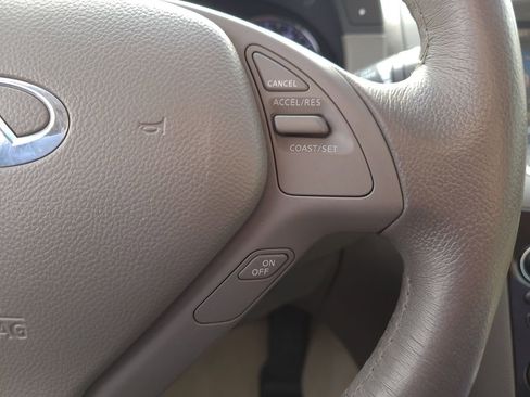 Used 2013 INFINITI G37 x w/ Premium Pkg image 29