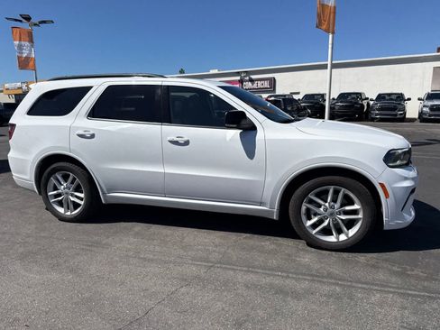Used 2024 Dodge Durango GT RWD image 11