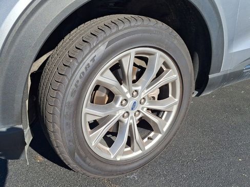 Used 2023 Ford Explorer Limited image 29