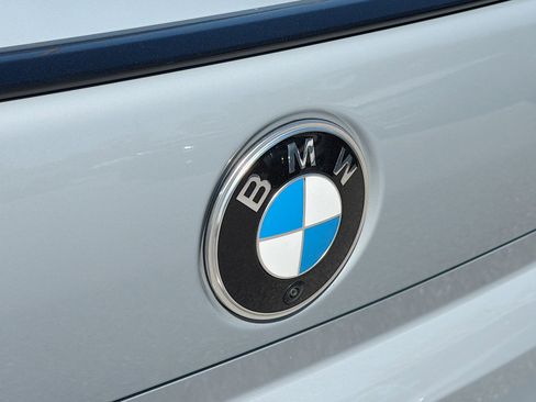 Used 2024 BMW 760i xDrive w/ Executive Package image 11