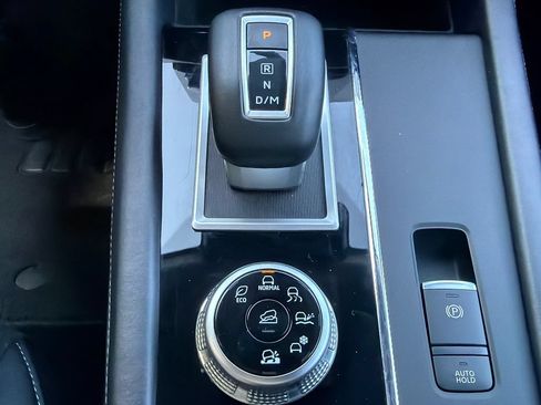 Used 2024 Mitsubishi Outlander SE AWD/4WD image 32