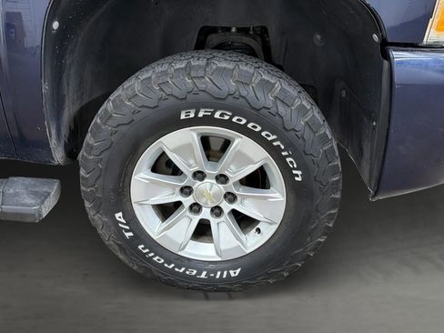 Used 2009 Chevrolet Silverado 1500 LS image 17