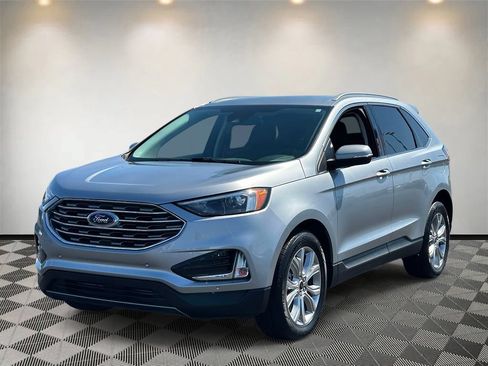 Used 2023 Ford Edge Titanium AWD/4WD image 6
