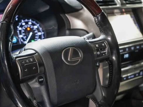 Used 2019 Lexus GX 460 Premium image 21