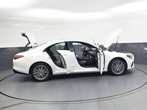 Used 2025 Mercedes-Benz CLA 250 image 43