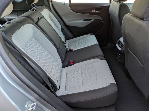 Used 2023 Chevrolet Equinox LS FWD image 26