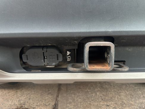 Used 2022 Ford Explorer King Ranch w/ Premium Technology Package image 56