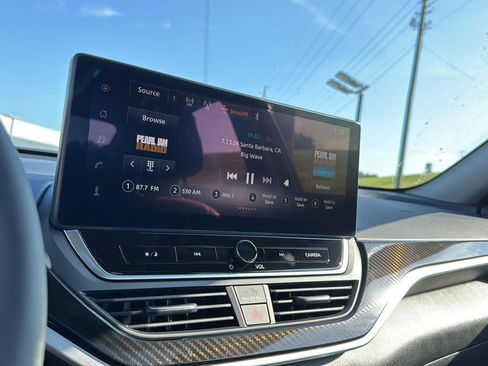 New 2025 Nissan Altima 2.5 SR w/ SR Premium Package image 21