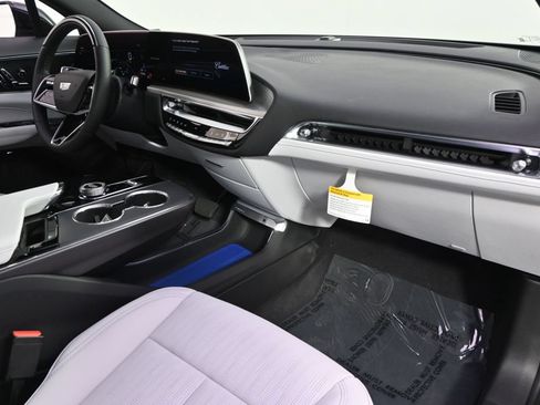 New 2026 Cadillac Lyriq Luxury w/ LPO, Floor Liner Package AWD/4WD image 15