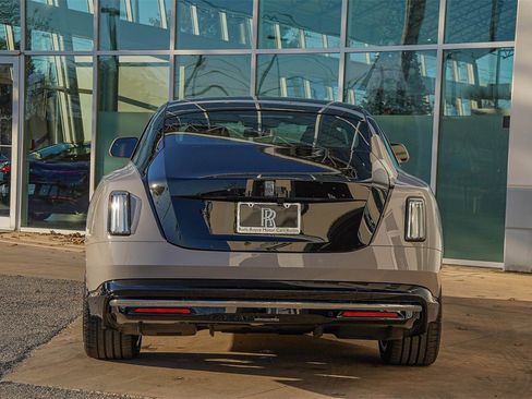 New 2026 Rolls-Royce Spectre image 16
