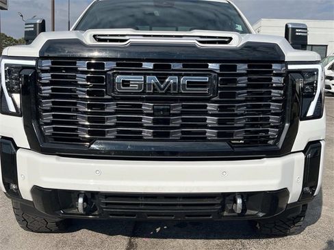 Used 2025 GMC Sierra 3500 Denali Ultimate image 37