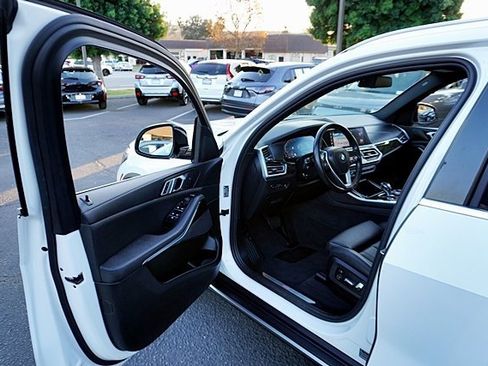 Used 2020 BMW X5 sDrive40i w/ Convenience Package image 44