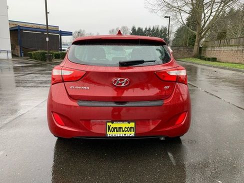 Used 2016 Hyundai Elantra GT w/ Option Group 02 image 4