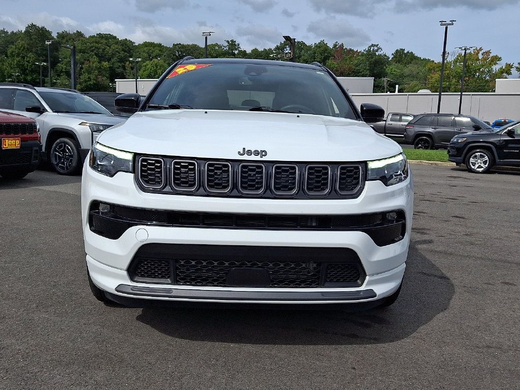 Certified 2025 Jeep Compass Limited w/ High Altitude Package AWD/4WD image 2