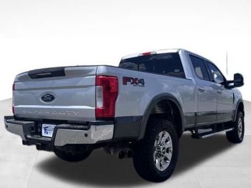 Used 2017 Ford F250 Lariat w/ Lariat Ultimate Package AWD/4WD image 4