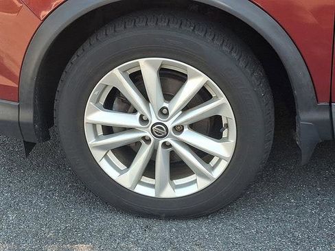 Certified 2019 Nissan Rogue Sport SV w/ All-Weather Package AWD/4WD image 6
