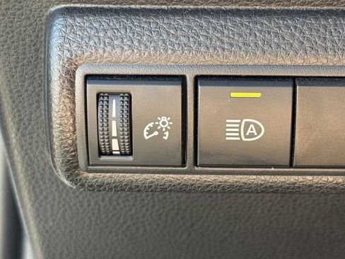 Used 2025 Toyota Corolla SE FWD image 25