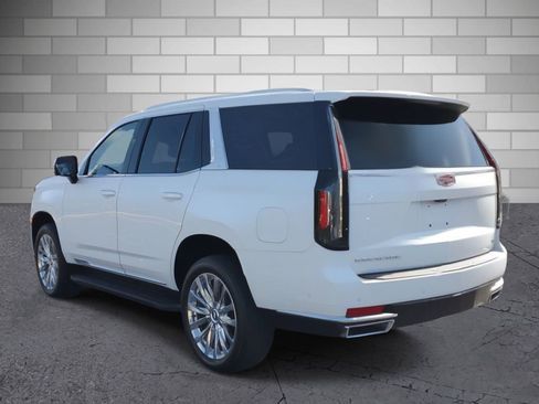 Used 2022 Cadillac Escalade Premium Luxury image 3