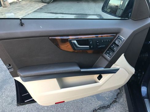 Used 2013 Mercedes-Benz GLK 350 GLK350 4MATIC image 9