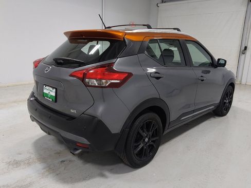 Used 2020 Nissan Kicks SR w/ SR Premium Package image 9