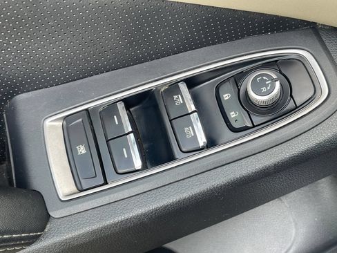 Used 2021 Subaru Ascent Limited w/ Technology Package AWD/4WD image 15