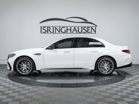 Certified 2025 Mercedes-Benz E 53 AMG e 4MATIC Sedan image 8
