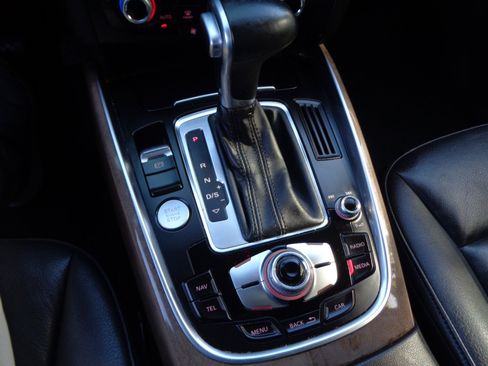 Used 2016 Audi Q5 2.0T Premium Plus w/ Technology Package image 22