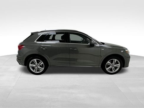 Used 2022 Audi Q3 2.0T Premium Plus w/ Premium Plus Package image 8