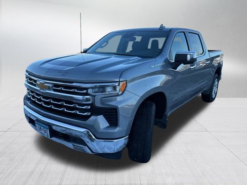 Used 2024 Chevrolet Silverado 1500 LTZ image 3