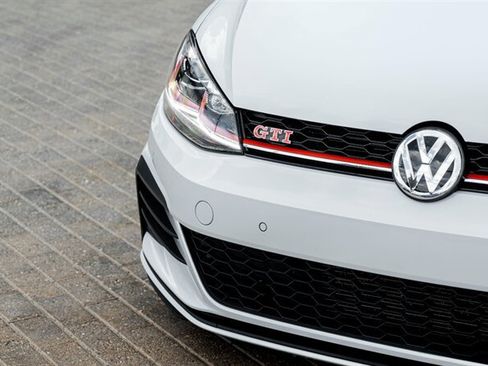 Used 2019 Volkswagen GTI 4-Door FWD image 11