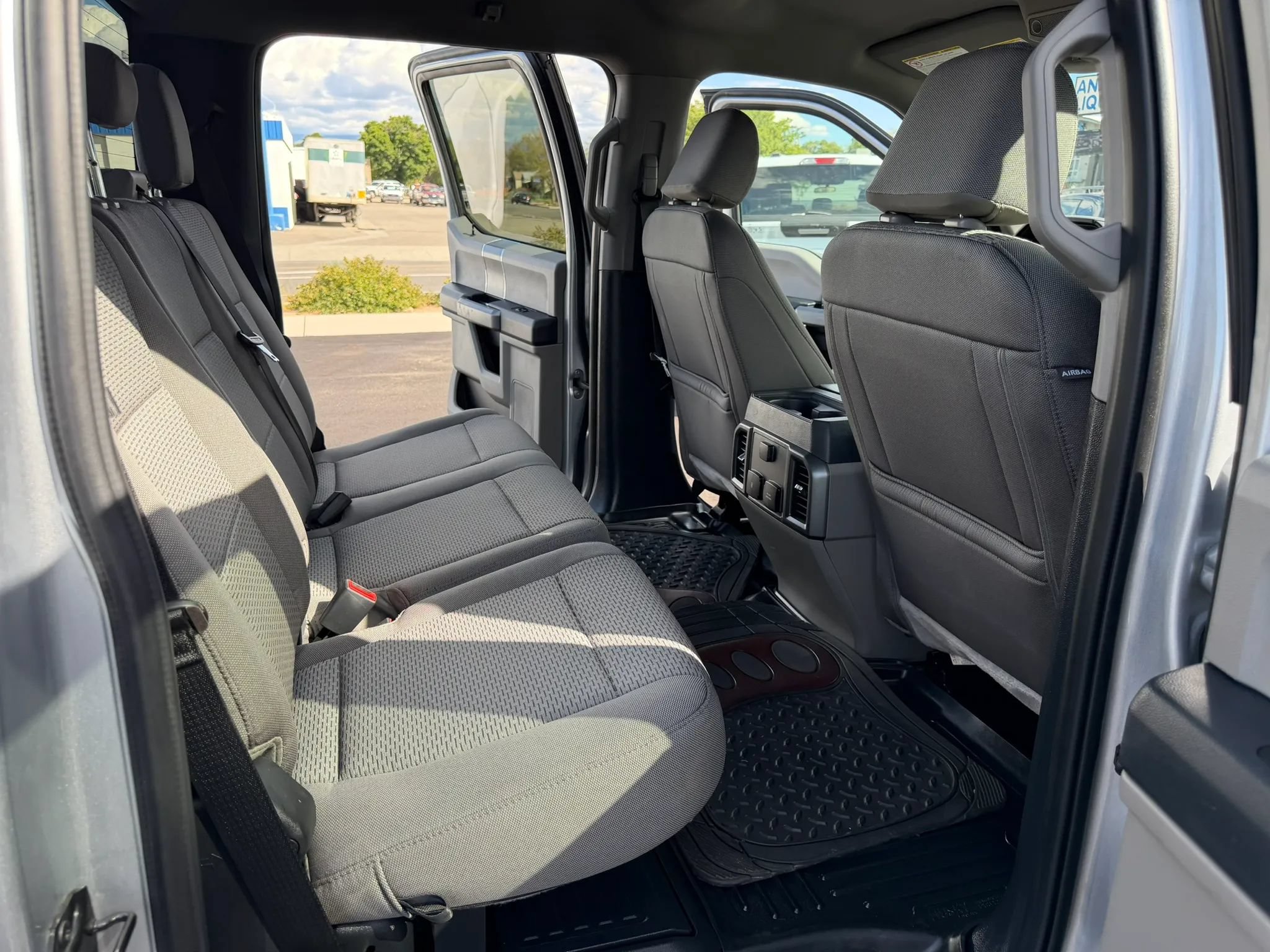 Used 2022 Ford F250 XLT w/ XLT Premium Package AWD/4WD image 27
