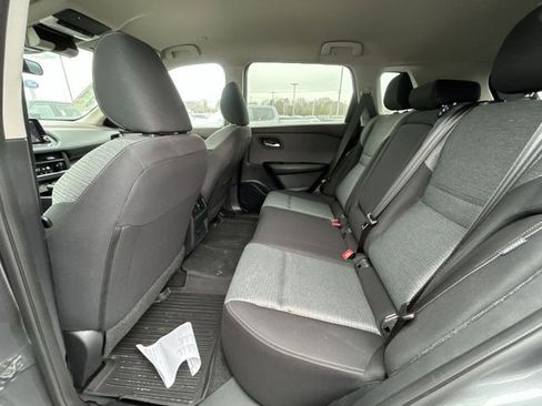 Used 2023 Nissan Rogue SV image 27