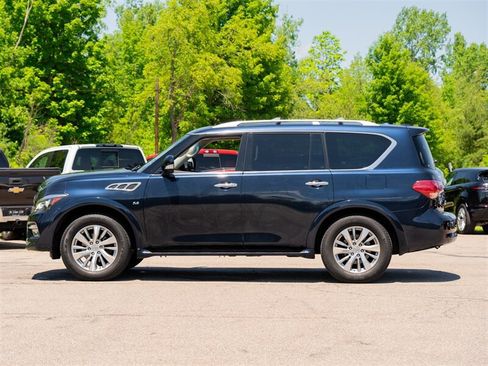 Used 2017 INFINITI QX80 4WD w/ Driver Assistance Package image 8