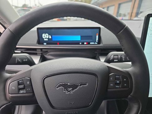 Used 2021 Ford Mustang Mach-E Select w/ Comfort/Appearance Package image 9