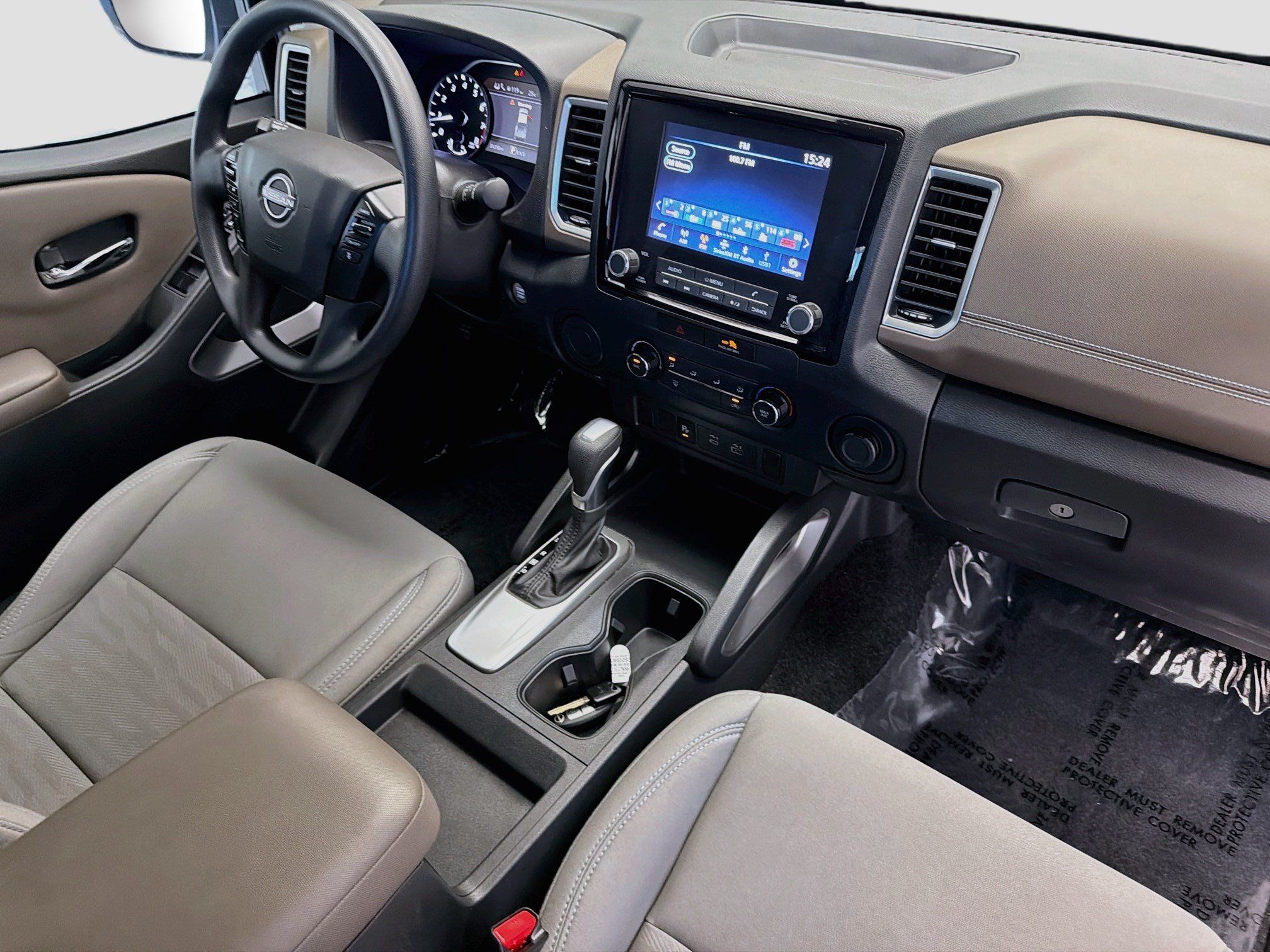 Used 2022 Nissan Frontier SV w/ Technology Package RWD image 12